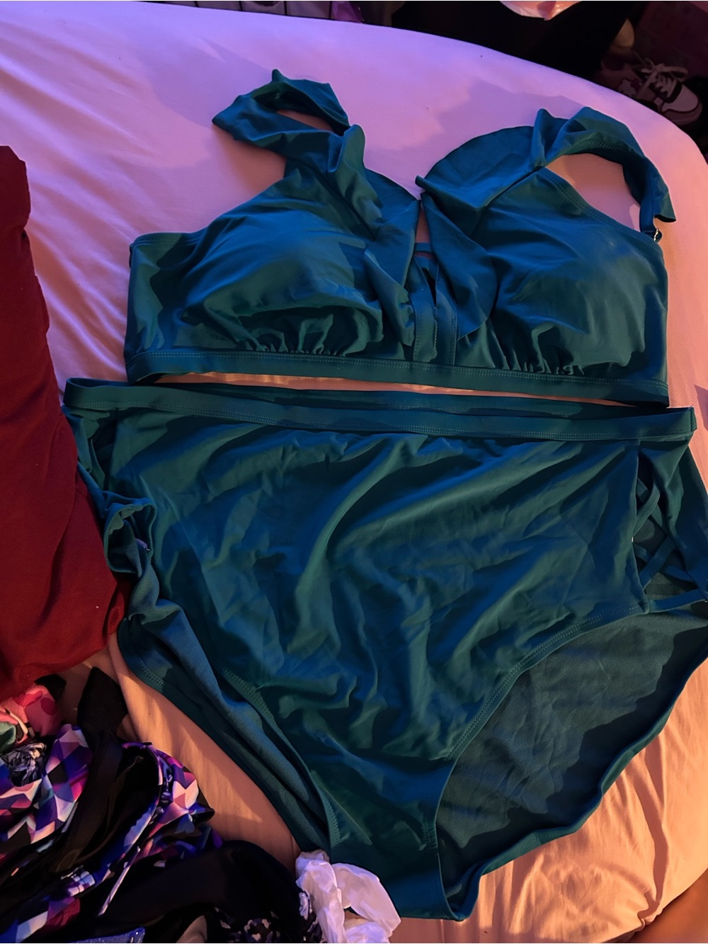 High-waisted bikini for plus-size girlies in emerald green - Comfortable Fit